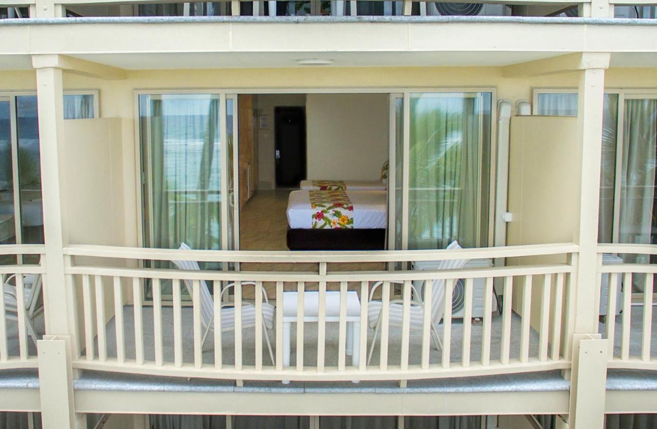 The Edgewater Resort & Spa Раратонга Экстерьер фото
