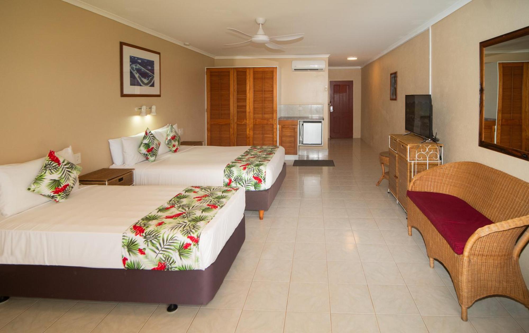 The Edgewater Resort & Spa Раратонга Экстерьер фото