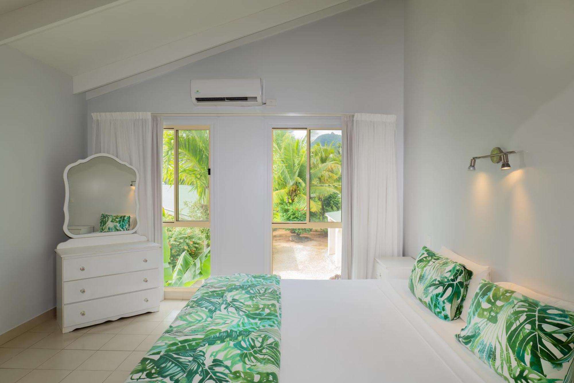 The Edgewater Resort & Spa Раратонга Экстерьер фото